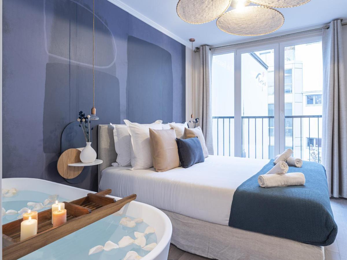 The Blue Suite On Champs Elysees Avenue Париж Экстерьер фото